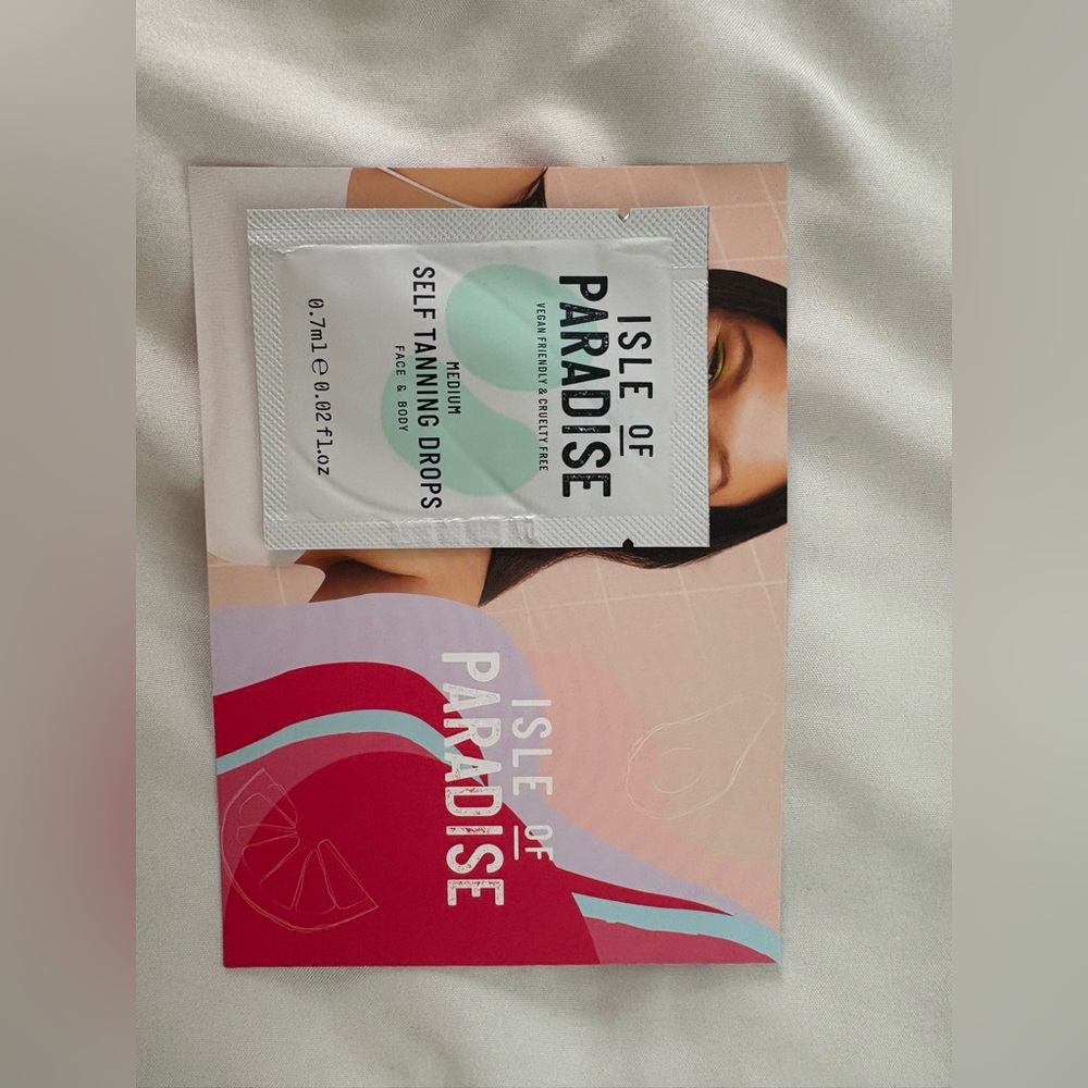 Isle of paradise self tanning drops sample packet
